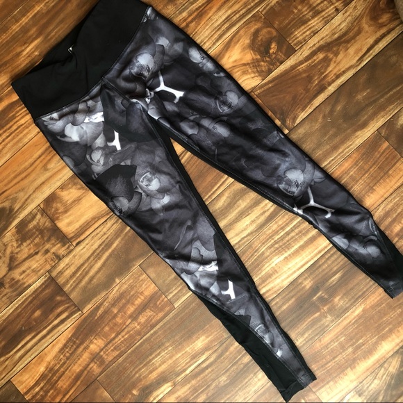 Grey and black leggings - Picture 2 of 5